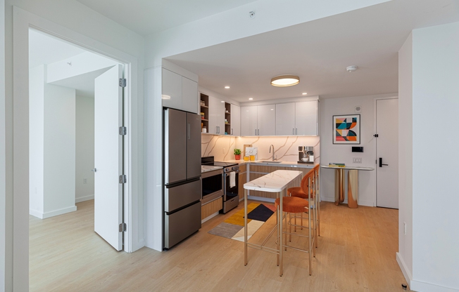 2 beds, 2 baths, $4,056, Unit 5-B