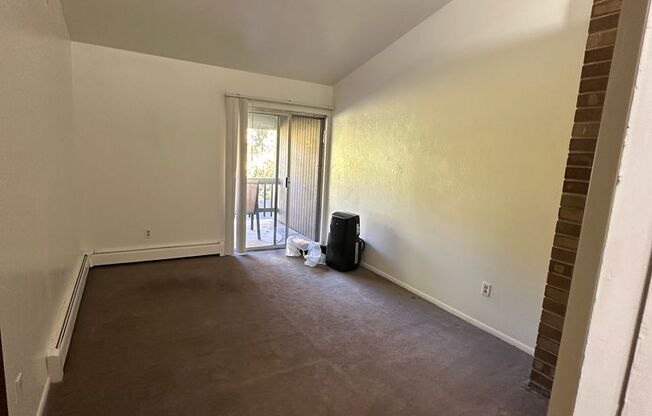 2 beds, 1.5 baths, 1,050 sqft, $1,850, Unit 13