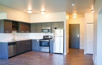 2 beds, 2 baths, $2,050, Unit 401