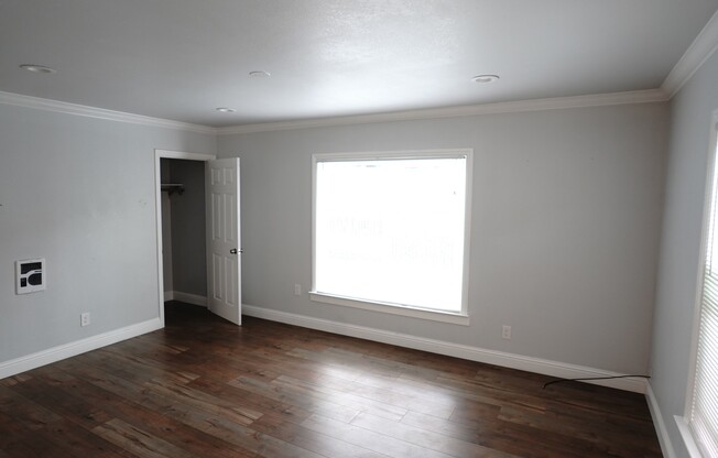 14th Avenue, 2912