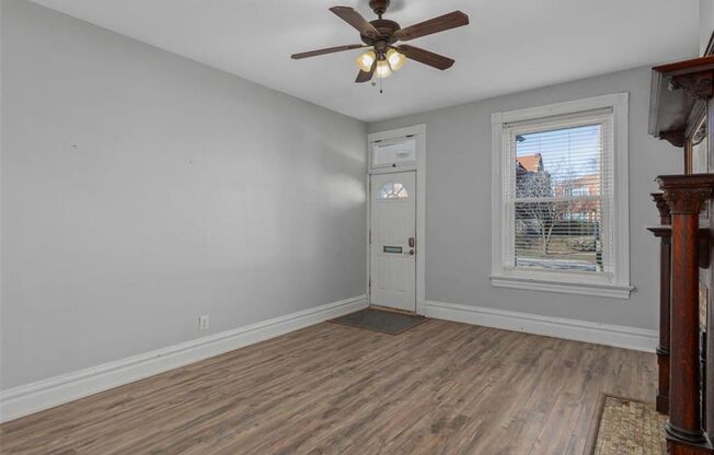 1 bed, 1 bath, 850 sqft, $1,050, Unit Russell Blvd 1830