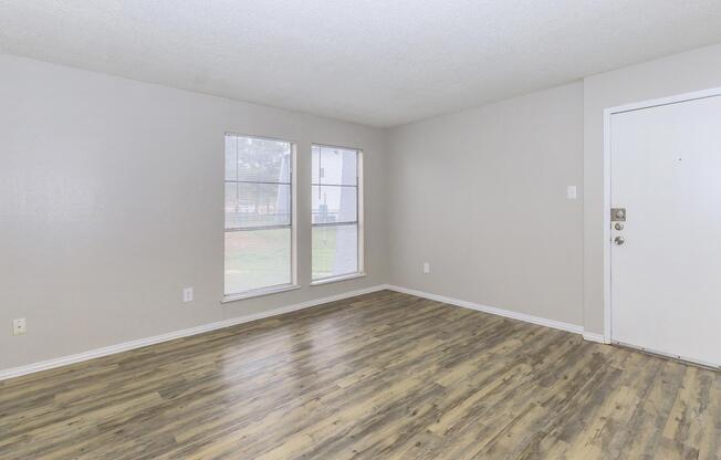 1 bed, 1 bath, 700 sqft, $788