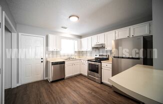 2 beds, 1.5 baths, 885 sqft, $850, Unit C-2