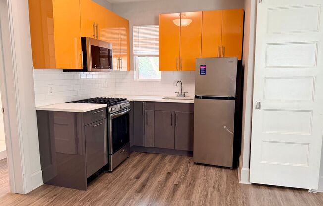 Studio, 1 bath, 237 sqft, $995, Unit 206