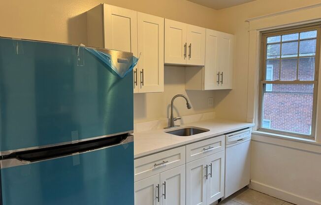 Wonderful Duplex in the Heart of Squirrel Hill!