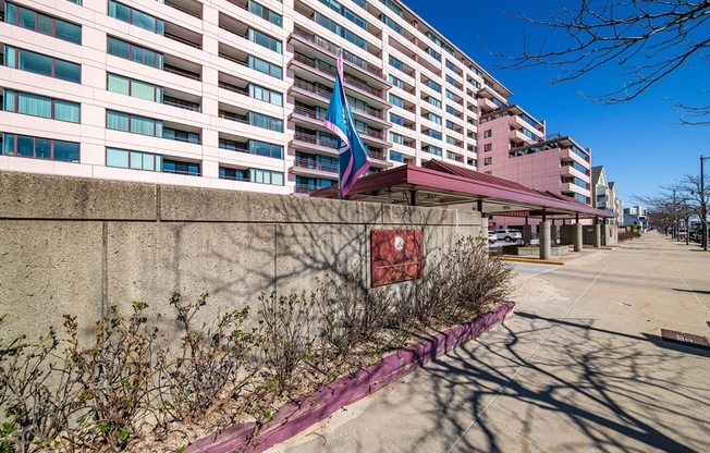 2 beds, 2 baths, 1,042 sqft, $3,200, Unit 2W