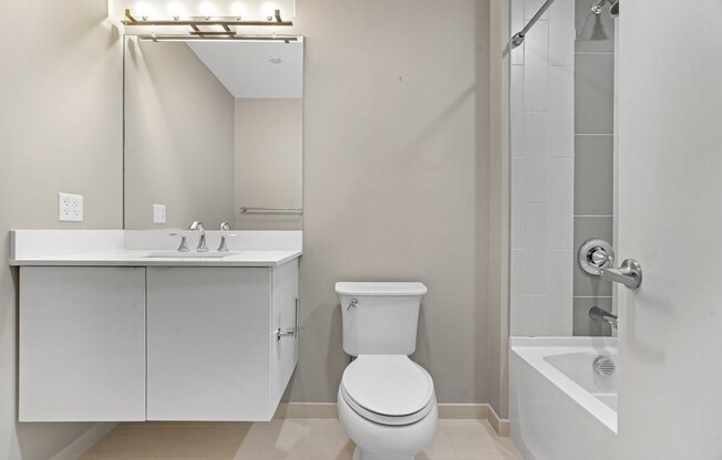 1 bed, 2 baths, 810 sqft, $3,400, Unit 503
