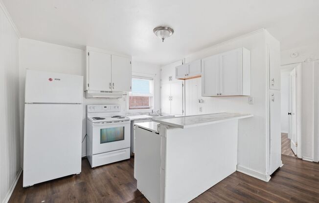 2 beds, 1 bath, 650 sqft, $950, Unit 1015 N Scott Avenue #109