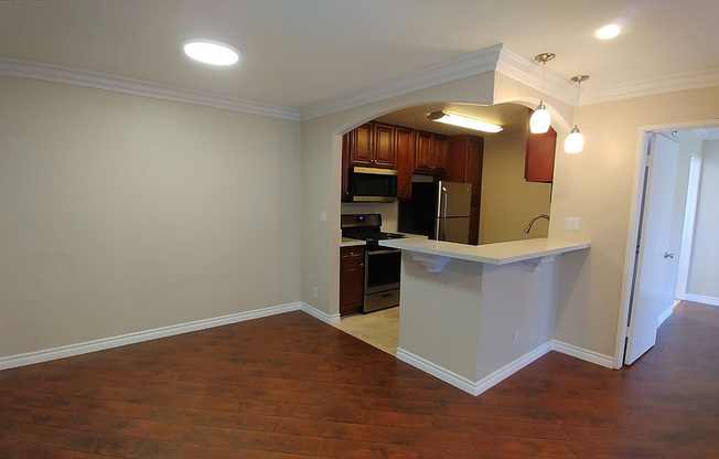 2 beds, 2 baths, 1,100 sqft, $3,395, Unit 207