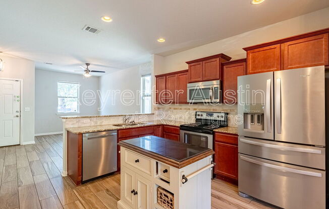 5437 FALLING LEAF LN