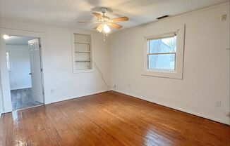 2 beds, 1 bath, $999