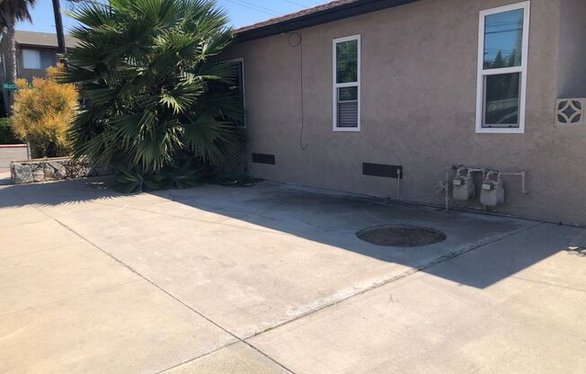 Studio, 1 bath, 300 sqft, $1,450