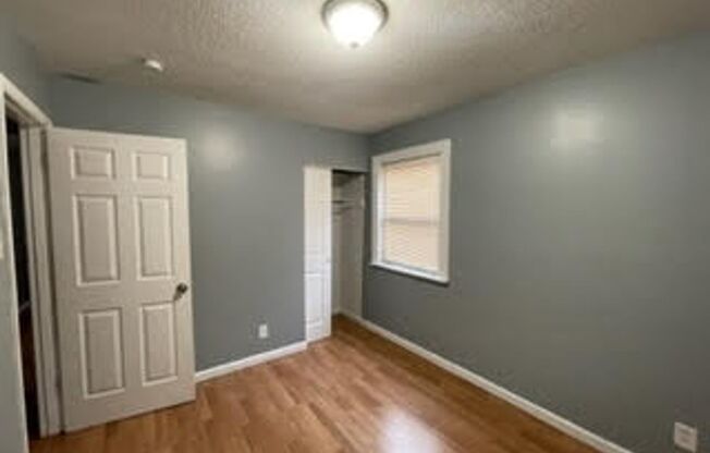 3 beds, 1 bath, $1,300