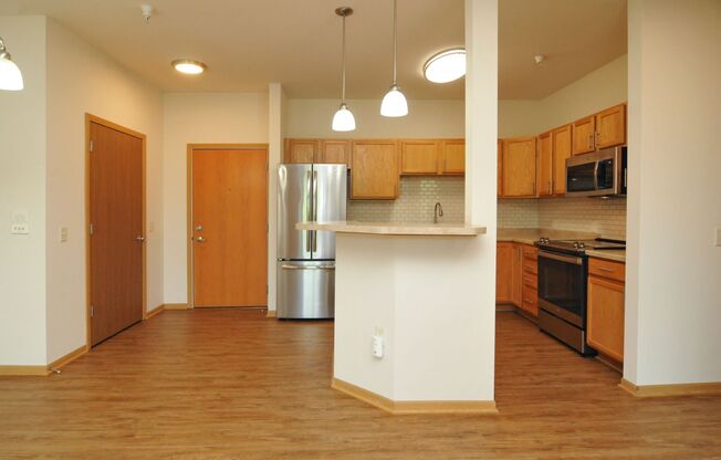 1 bed, 1 bath, 840 sqft, $1,400, Unit 310