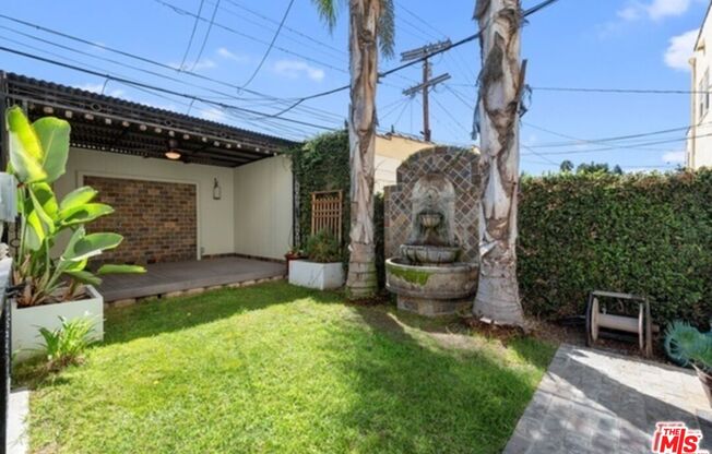 1028 MEADOWBROOK AVE