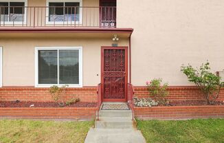 2727 - 2731 McGee Ave