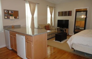 Available 5/1 Studio right on Commonwealth Ave and Green Line, Swimming pool, and Laundry