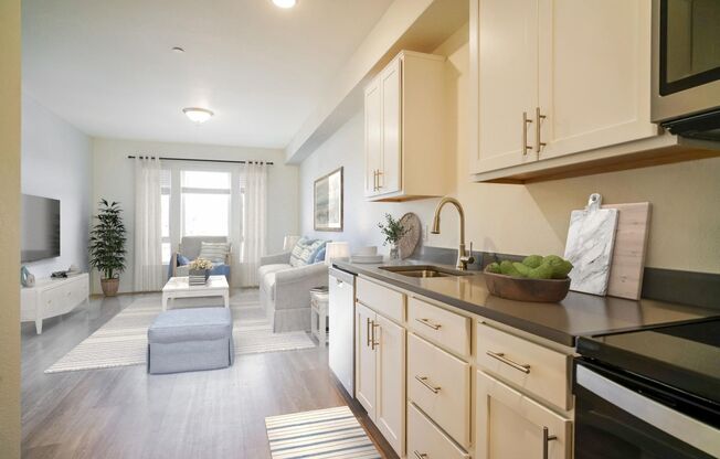 1 bed, 1 bath, 655 sqft, $1,395, Unit 313