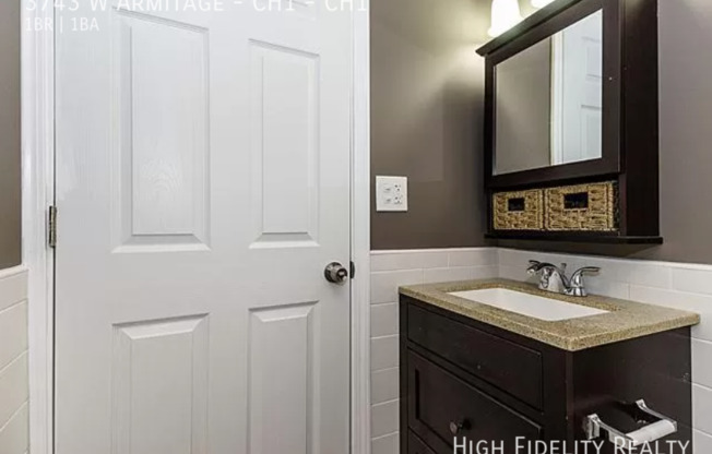 3743 W ARMITAGE CHEMIN