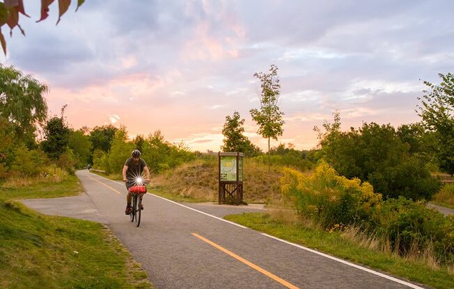 cambridge park apartment bike park