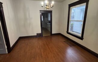 2 beds, 1 bath, $835