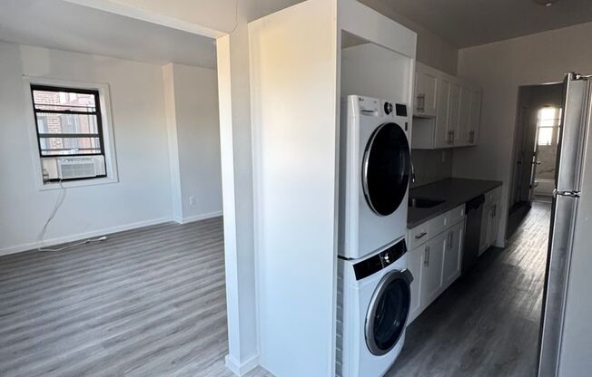 1 bed, 1 bath, $1,195, Unit 4H