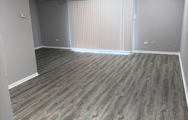 2 beds, 1 bath, $1,650, Unit 609-107