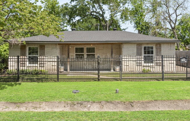 709 E 41 ST