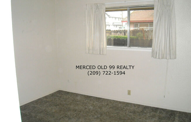 1 bed, 1 bath, 700 sqft, $1,050, Unit APT D