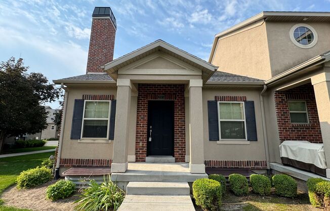 3 Bedroom 3.5 Bathroom In Lehi Traverse Mountain.