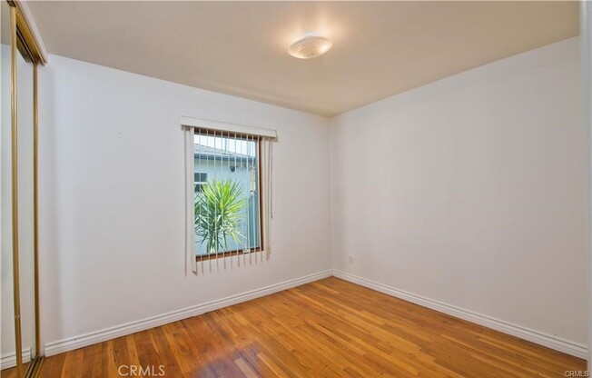 4 beds, 2.5 baths, 2,500 sqft, $5,200