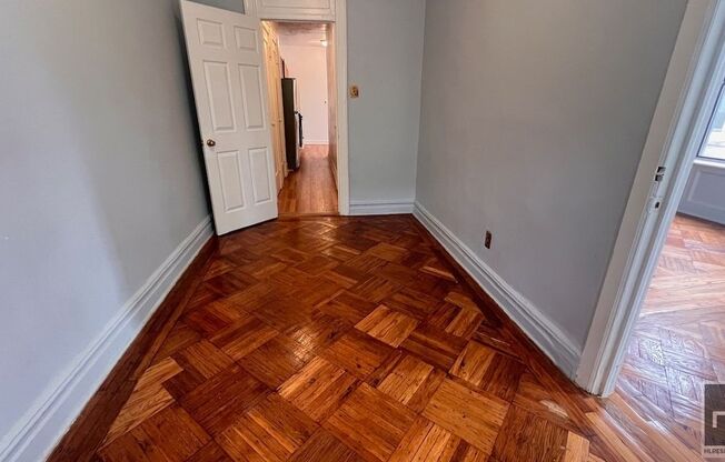 593 MILLER AVE