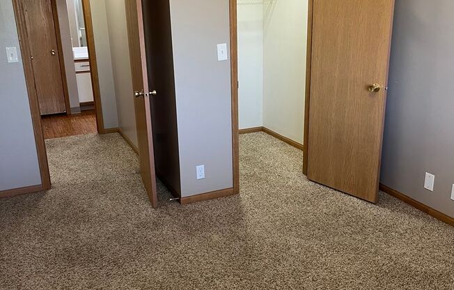 2 beds, 2 baths, 989 sqft, $1,189, Unit 1-309