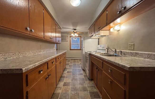 984 Van Buren Ave
