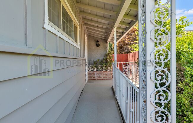 Charming 3-Bed Ranch Home with room for 4th bedroom