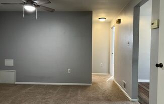 2 beds, 1 bath, 900 sqft, $1,094, Unit Unit 2