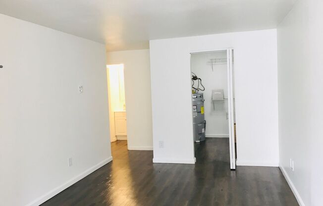 2 beds, 1.5 baths, 1,200 sqft, $2,500, Unit 212