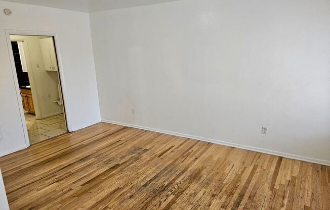 McClelland Street Apartments
