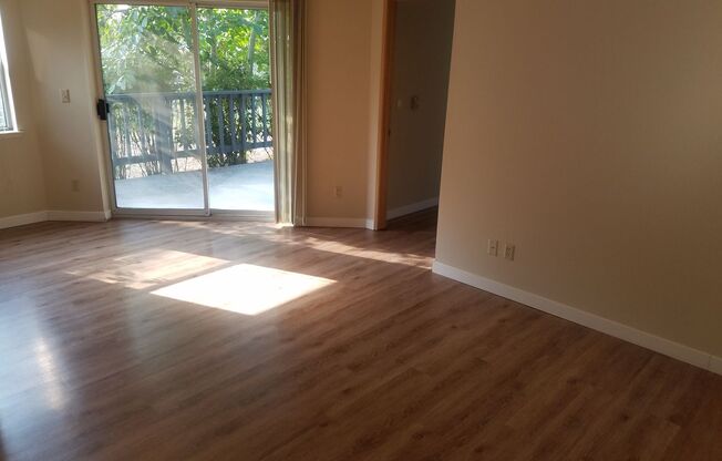 1 bed, 1 bath, 719 sqft, $1,875, Unit 106