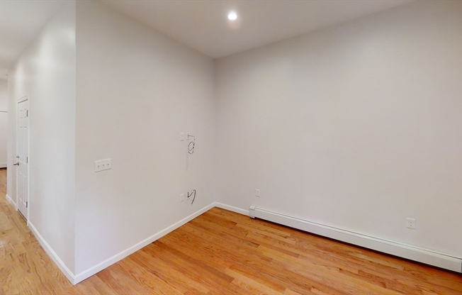 130 PUTNAM ST
