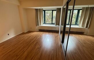 1 bed, 1 bath, $3,300, Unit # 150