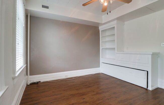 Studio, 1 bath, 360 sqft, $1,695, Unit 11