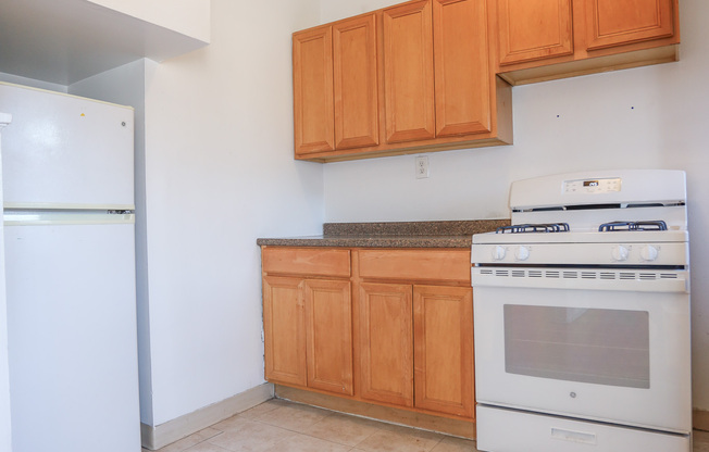1629 W LUNT