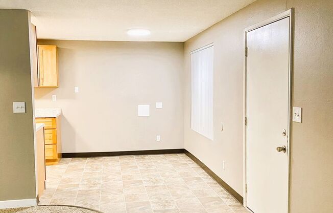 2 beds, 1 bath, 830 sqft, $1,385, Unit P-148