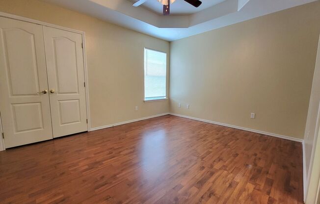 2 beds, 2.5 baths, $875, Unit #7