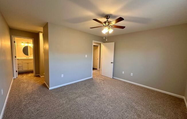 2 beds, 2 baths, 1,010 sqft, $1,395, Unit B1-202