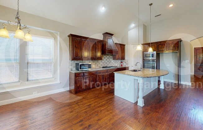901 COLBY DR