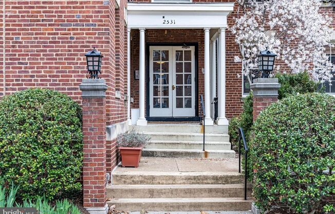 2 beds, 1 bath, $3,250, Unit Unit 301