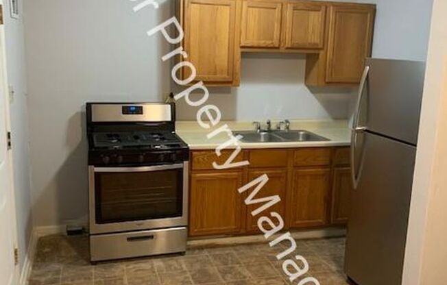 2 beds, 1 bath, 800 sqft, $1,200