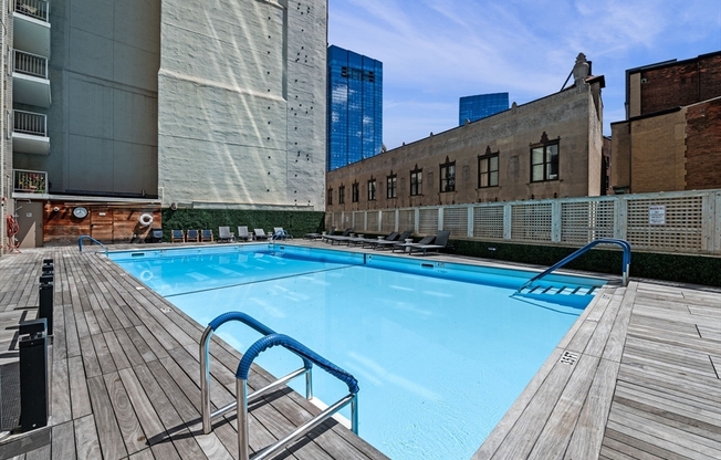 1 bed, 1 bath, 590 sqft, $3,150, Unit 17J